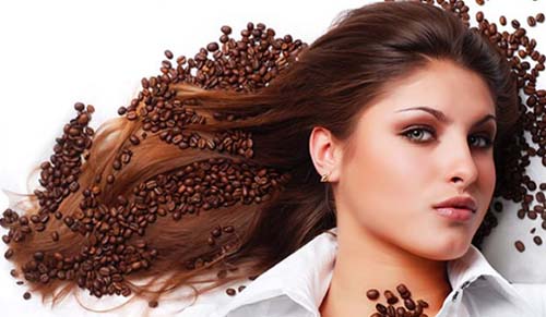 При помощи коньяка и кофе можно придать волосам восхитительный коричневый оттенок